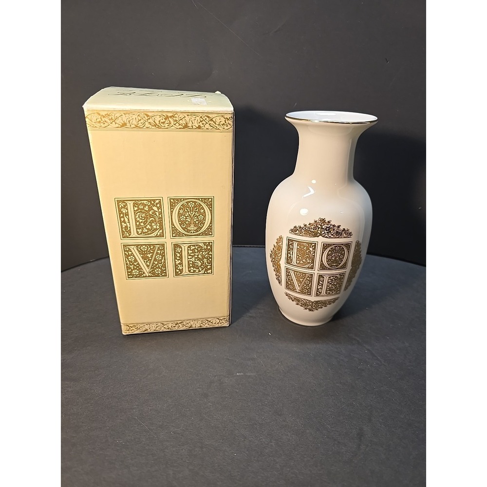Papel Freelance Fine Bone China LOVE Vase 8 Inches With‎ Original Box